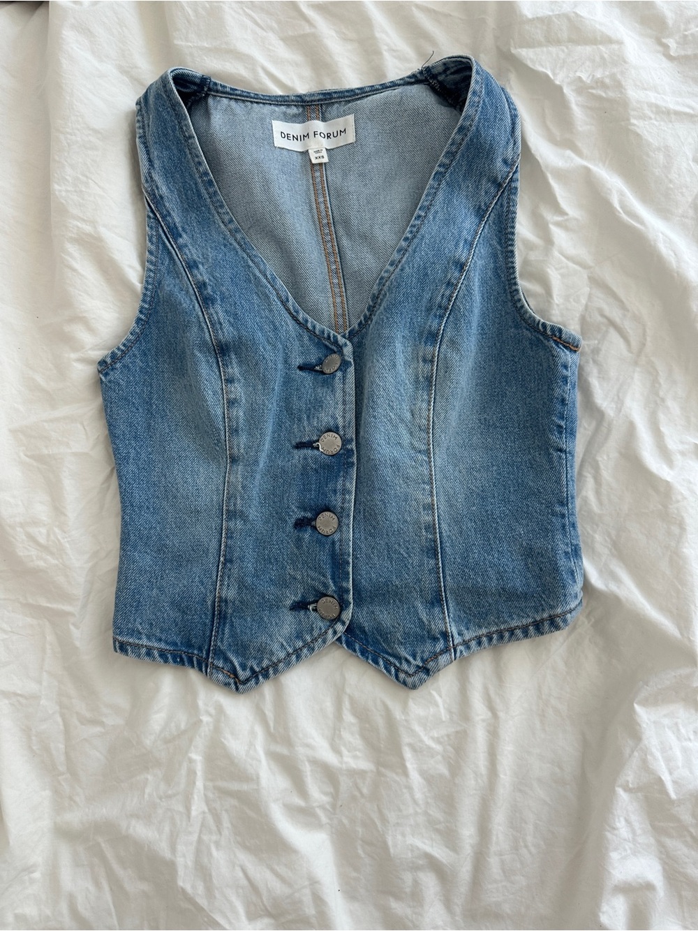 Aritzia Mia Vest NWOT